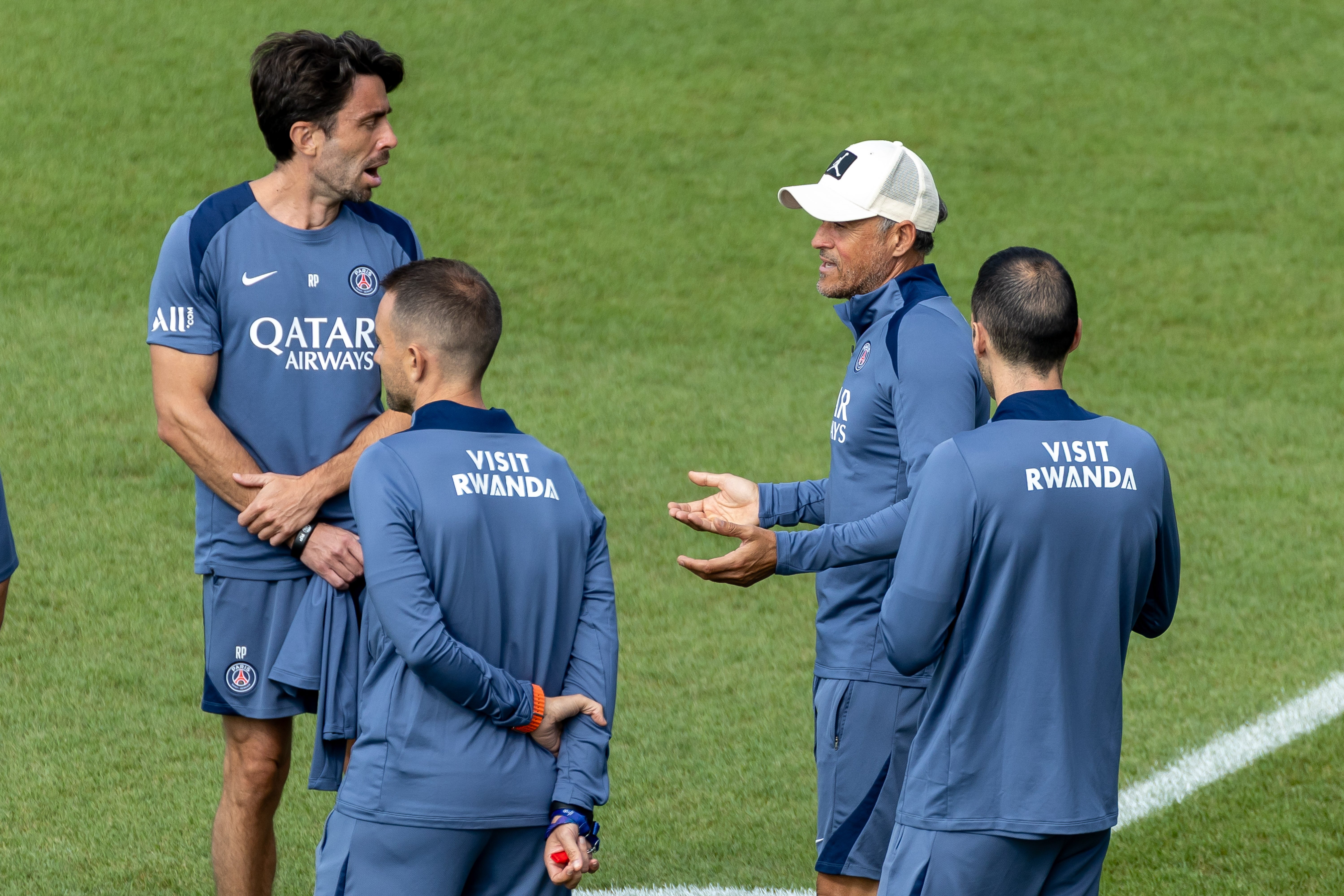 九游电竞入口 -赛前法兰克福调整名单以备法甲冲刺阶段巴塞罗那备战西甲，Rookie在巴黎圣日耳曼比赛中爆冷瞬间刷屏的简单介绍